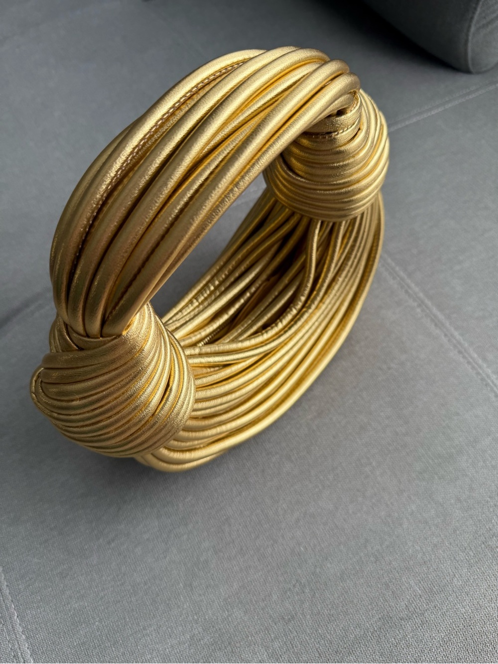Gold metalic clutch bag - Picture 3 of 5